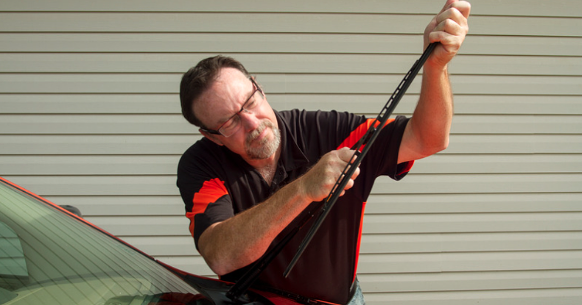 How to Guide Changing Wiper Blades Essentials for Beginners